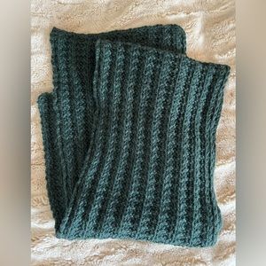 Green Hand Knit Mohair Blend Yarn Scarf